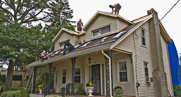 Roof Gutter Cleaning in Bayside Gardens, OR